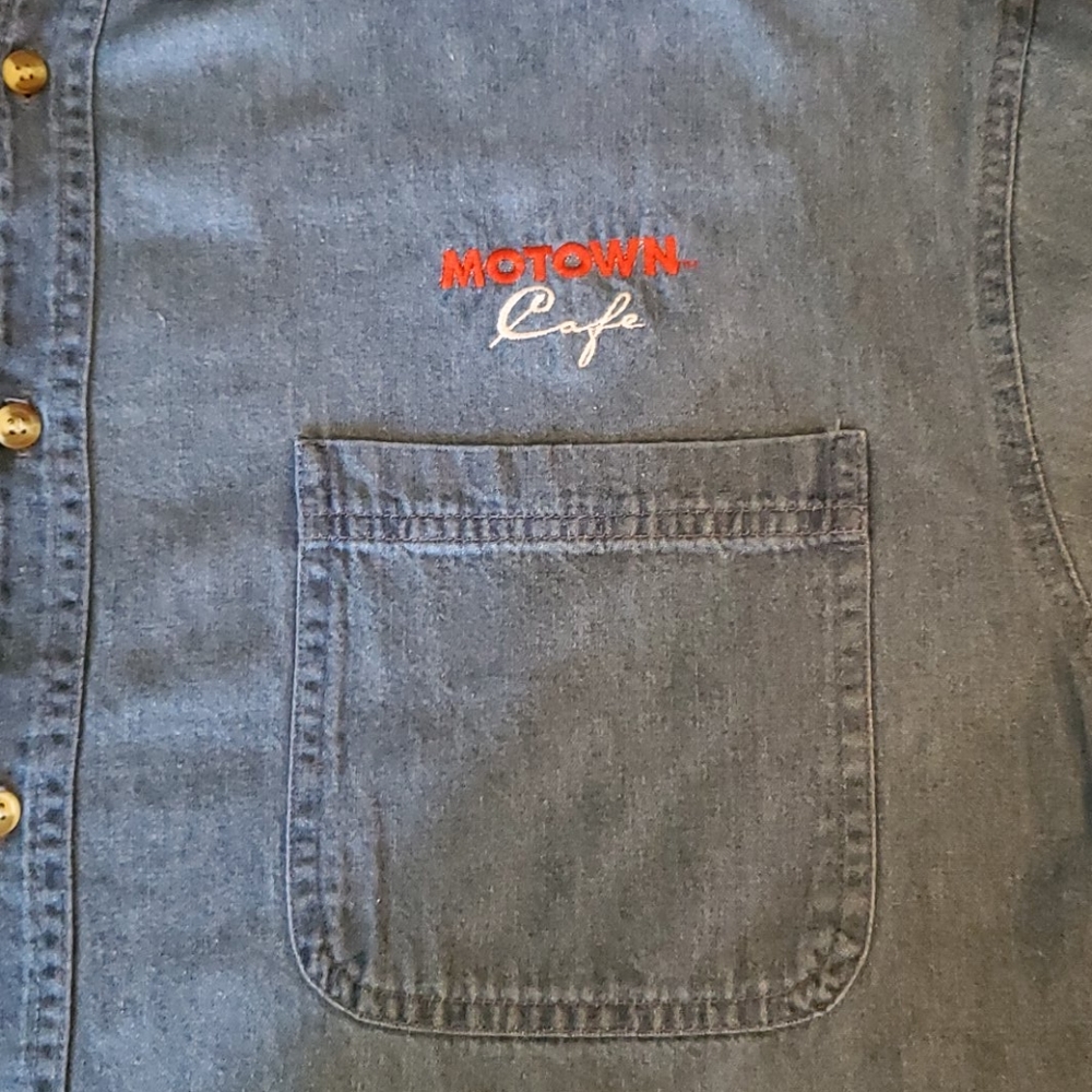 Motown Cafe New York Blue Jean Shirt NWOT Lg - Picture 4 of 7